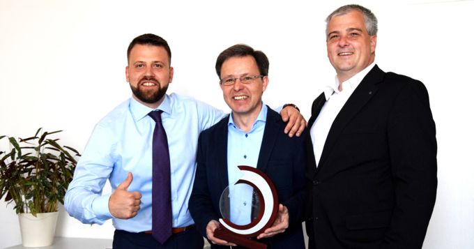 Schiedel product catalog is awarded the “Golden Catalog Seal” for outstanding customer service